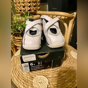 Nike Air Jordan 8 Retro "South Beach" 305360-113 Size 6C